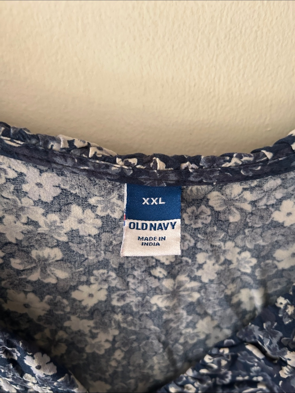 Old Navy Navy Ditsy Floral Ruffled Maxi Dress - Picture 3 of 11